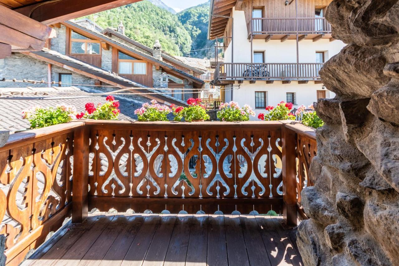 Woodstone Villa Aosta Buitenkant foto