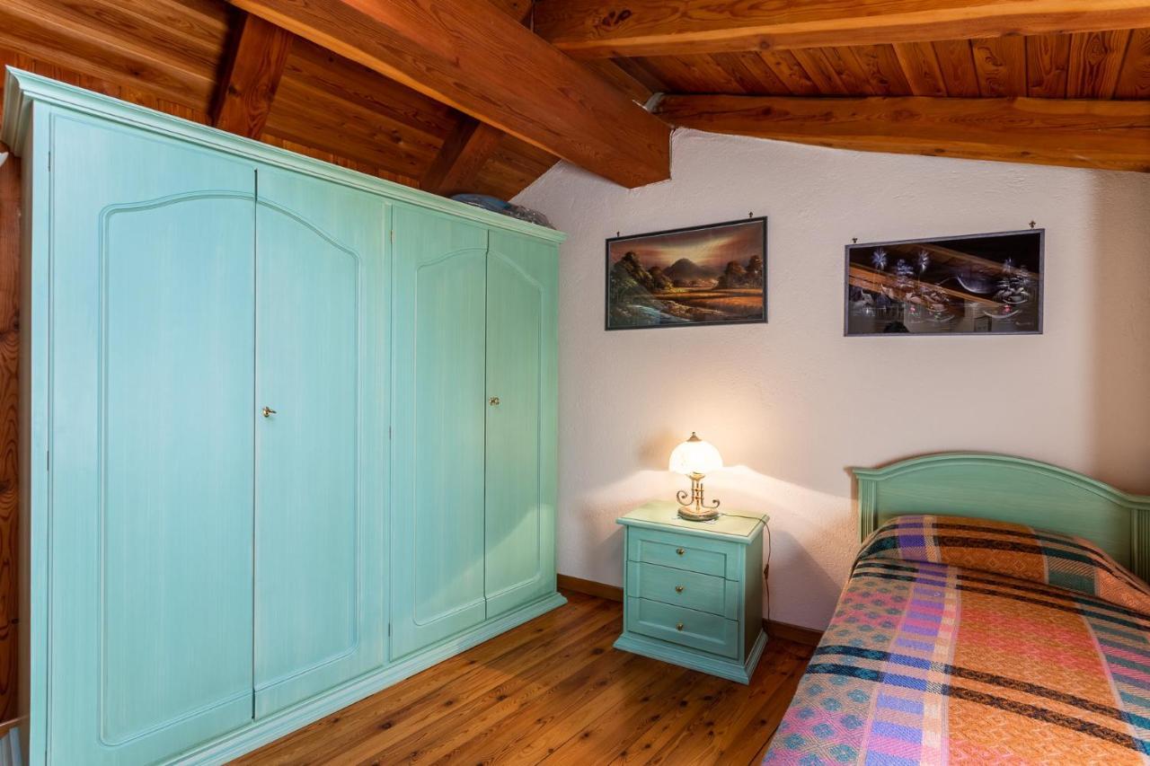 Woodstone Villa Aosta Buitenkant foto