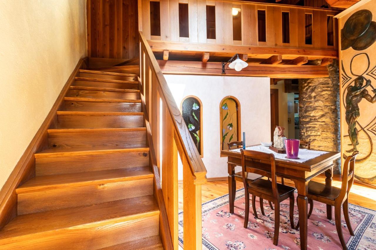 Woodstone Villa Aosta Buitenkant foto