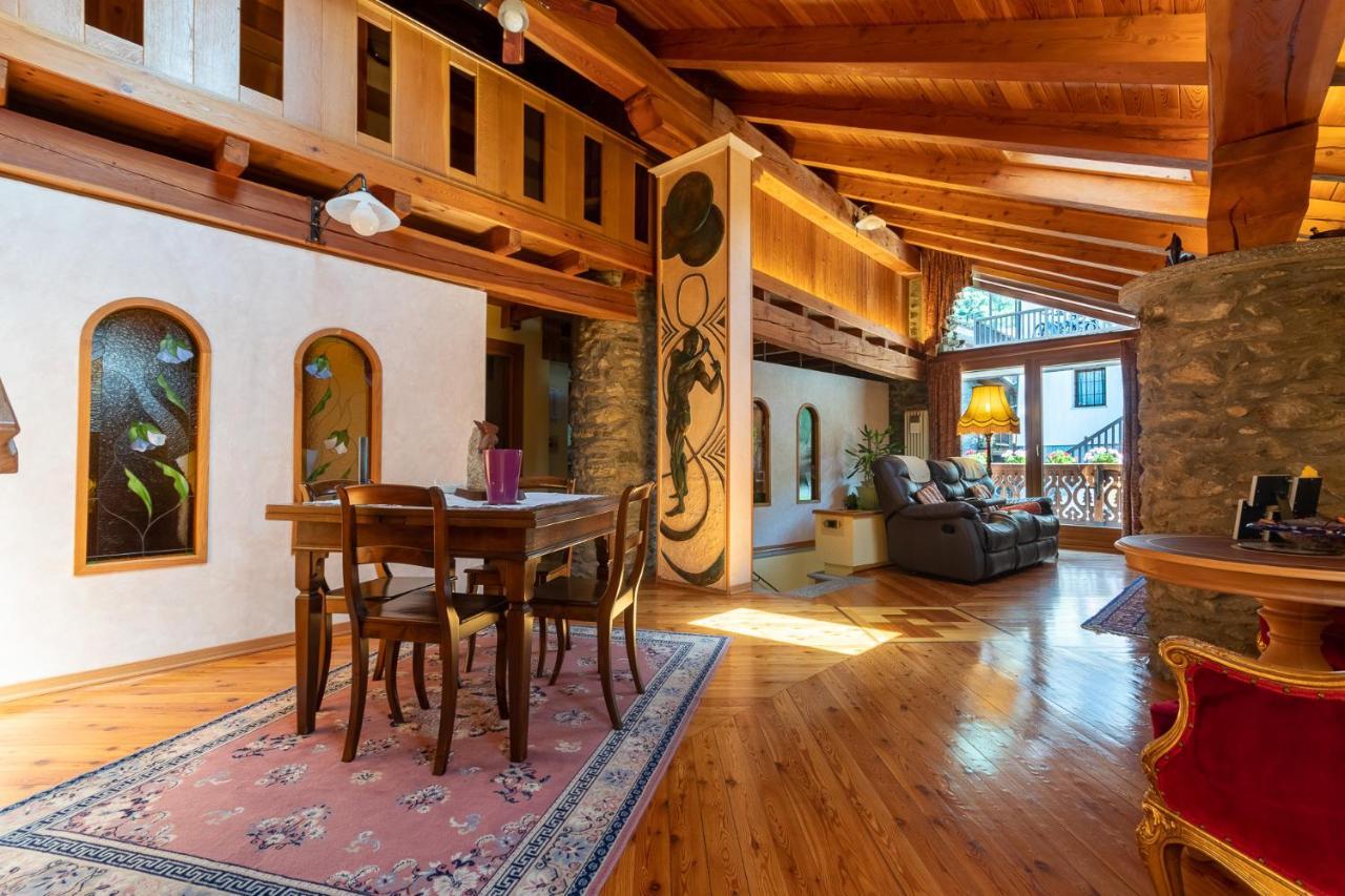 Woodstone Villa Aosta Buitenkant foto