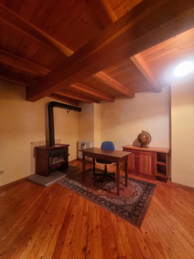 Woodstone Villa Aosta Buitenkant foto